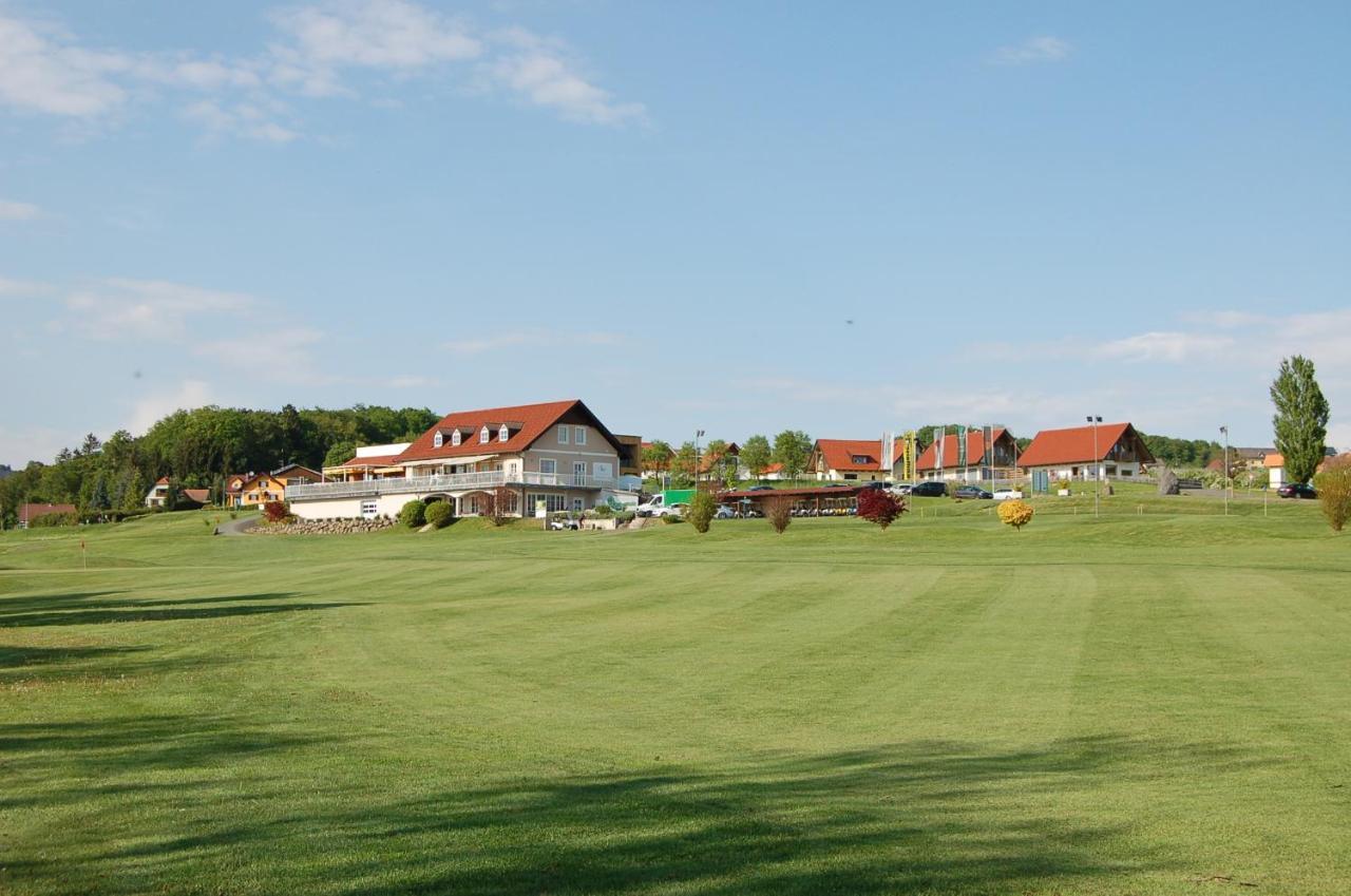 Golf Resort Kloech エクステリア 写真
